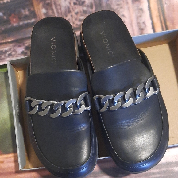 Vionic Black Slip-On Loafers with Black Chain - Picture 8 of 9